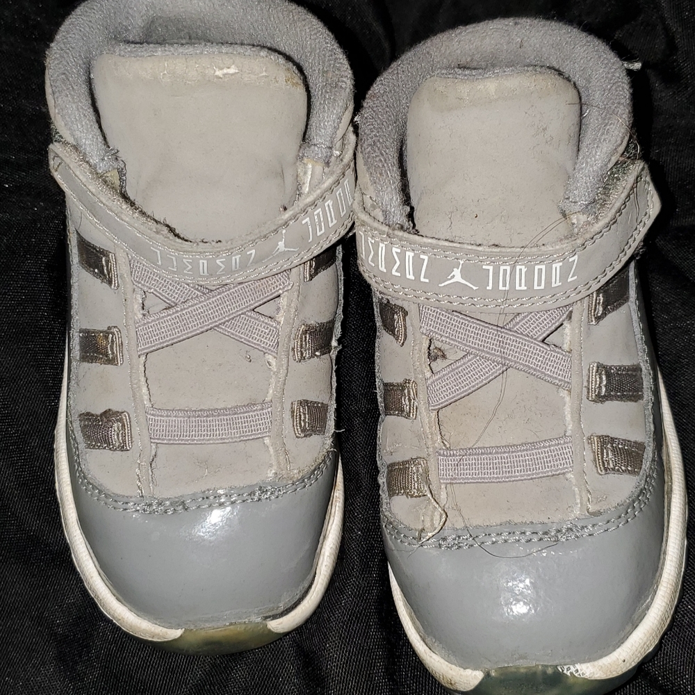 Jordan's 11 Cool Grey 8C